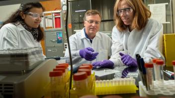 Left to right: Noreen Karim, a postdoc, Glendon Parker, Adjunct Professor in Environmental Toxicology and Tamy Buonasera, a postdoc