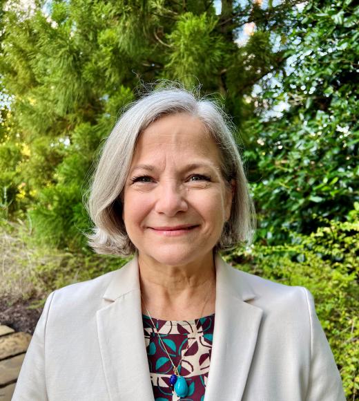 Gloria D Hayes